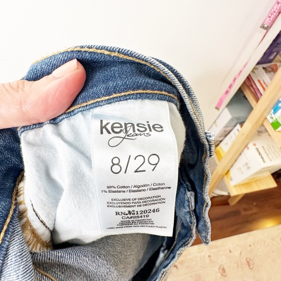 Kensie Distressed The Effortless Skinny Crop Size 8/29 - Picture 7 of 7